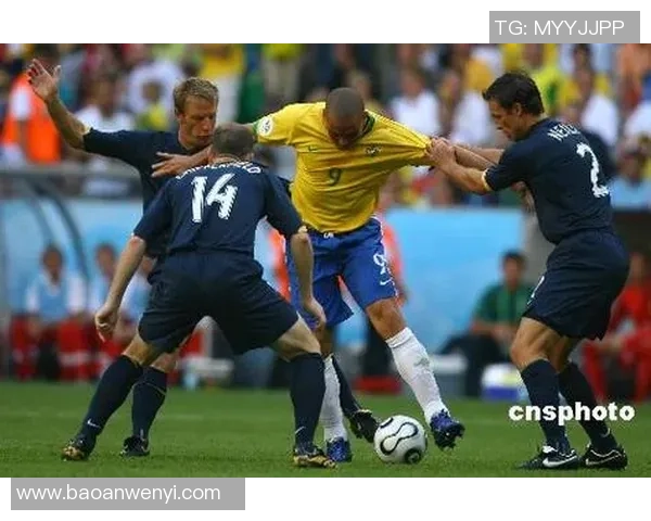 当今足球明星告别视频集锦回顾他们辉煌的职业生涯与感人瞬间